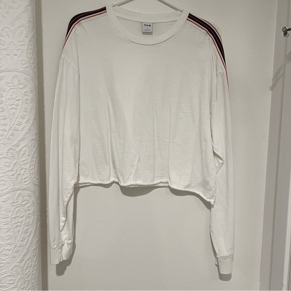Aritzia Tops - TNA Aritzia Agden Long Sleeve Crop